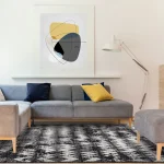 Covor negru modern model geometric Nova Chevron Black 9 mm 120x170 cm NOVA120170NV28