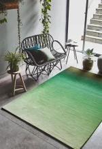 Covor pufos verde din lână nylon lucrat manual modern model abstract Ombre Runner Green 9 mm 70x240 cm OMBR070240OM04