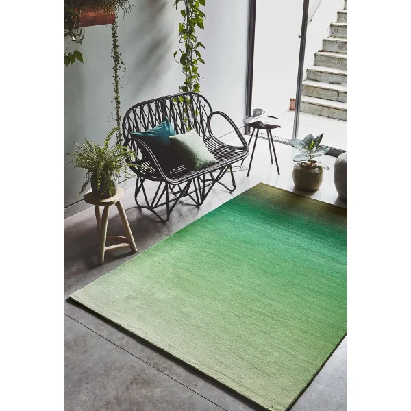 Covor pufos verde din lână nylon lucrat manual modern model abstract Ombre Green 9 mm 120x170 cm OMBR120170OM04