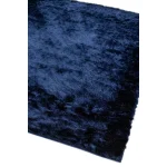Covor pufos albastru modern model uni Whisper Navy Blue 40 mm 65x135 cm WHIS065135BLUE