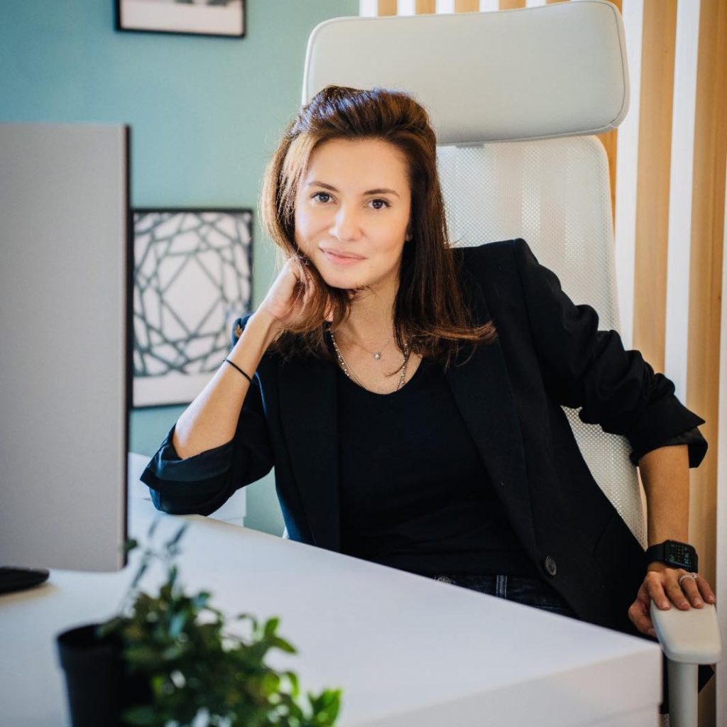 Despre ePardoseli Amalia Savu