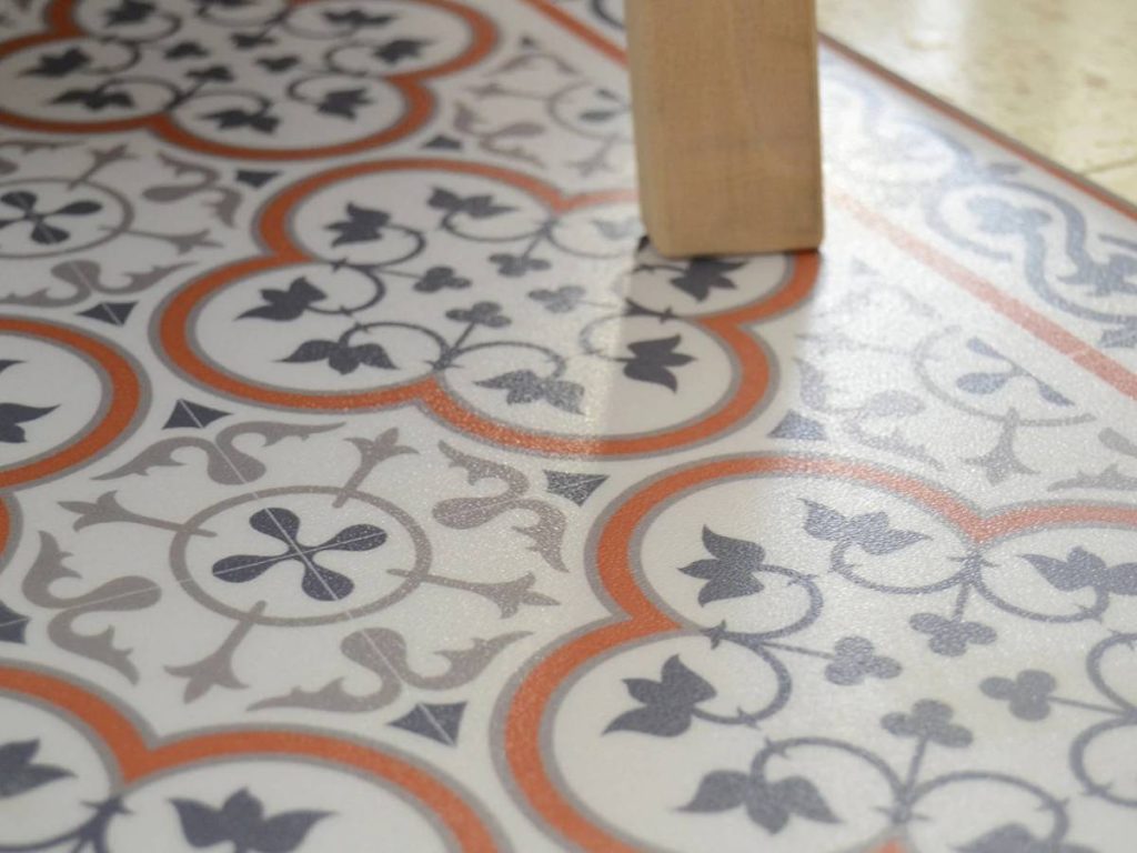 Linoleum vs. Covor PVC - Asemănări și diferențe? Linoleum vs. Covor PVC - Asemănări și diferențe?