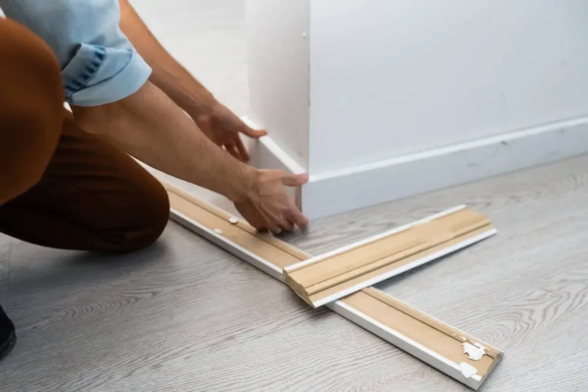 Top 5 materiale pentru plinte de parchet: Ghid pentru alegerea finisajului perfect