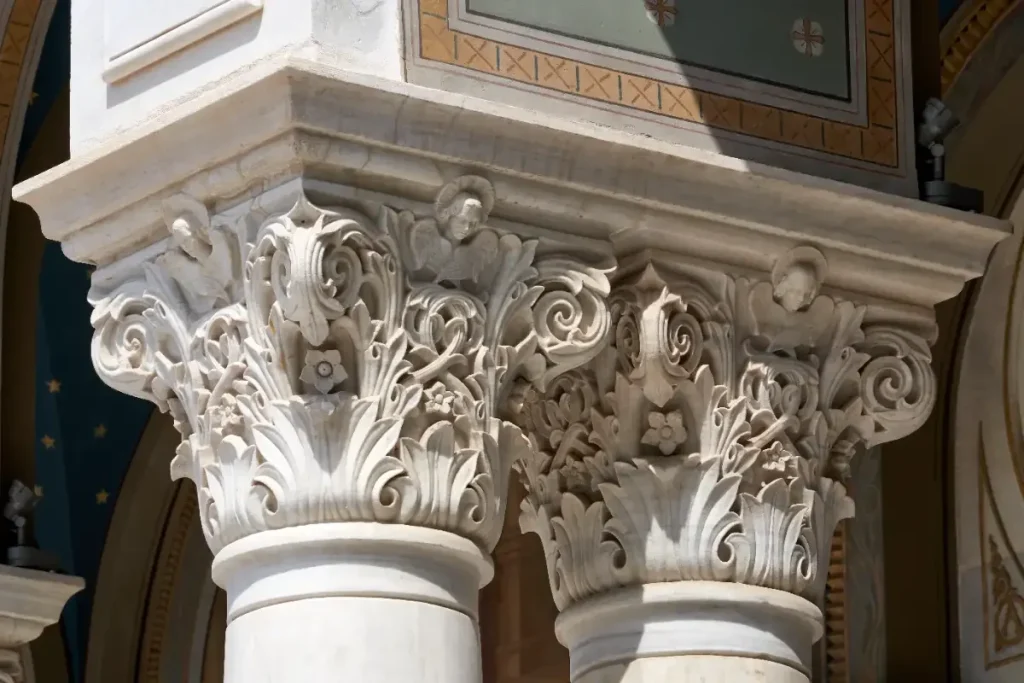 Stiluri de capiteluri: Doric, Ionic și Corintic | Cele trei stiluri clasice de capiteluri pentru coloane și diferențele dintre acestea Stiluri de capiteluri: Doric, Ionic și Corintic | Cele trei stiluri clasice de capiteluri pentru coloane și diferențele dintre acestea