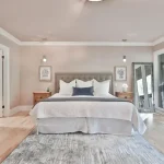 3 Idei pentru Decorarea Perfectă a Patului Tău