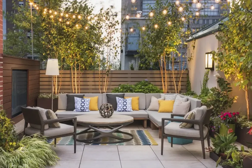4 Idei Originale pentru Decorarea unei Terase Urbane