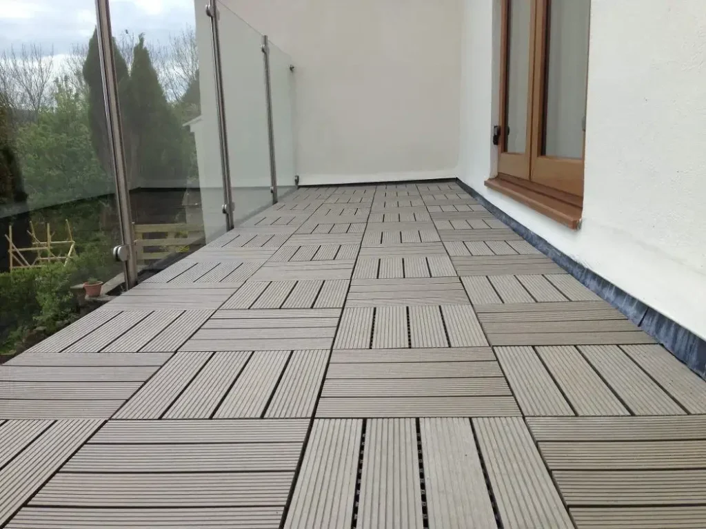 5 Tipuri de Deck pentru Terasă: Ghid pentru Alegerea Perfectă 5 Tipuri de Deck pentru Terasă: Ghid pentru Alegerea Perfectă