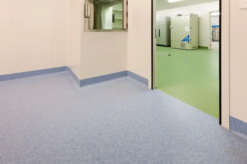 Pardoseala PVC Antistatică: Soluția pentru Protecție împotriva Descărcărilor Electrostatice Pardoseala PVC Antistatică: Soluția pentru Protecție împotriva Descărcărilor Electrostatice