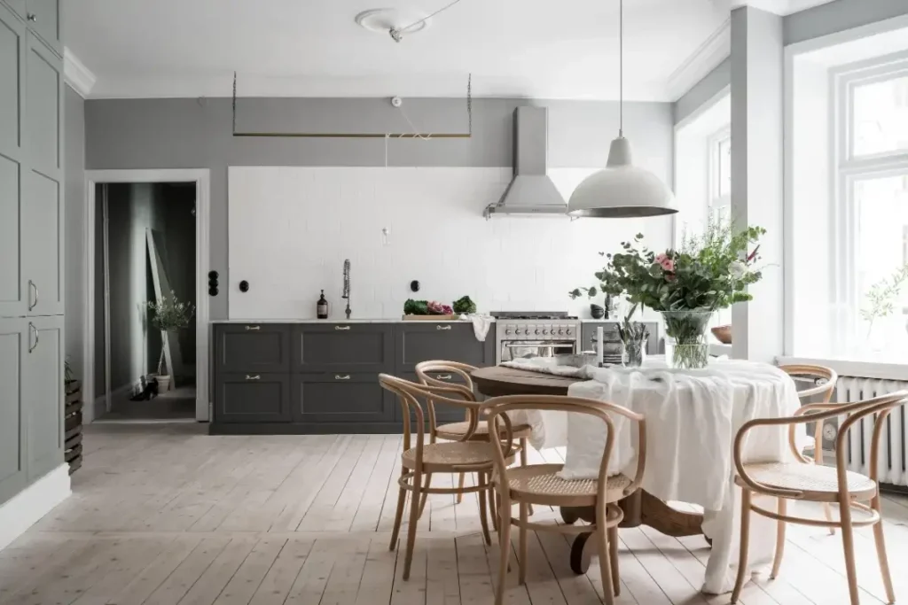 Bucătăriile în Stil Nordic: Echilibrul Perfect între Funcționalitate și Estetică Bucătăriile în Stil Nordic: Echilibrul Perfect între Funcționalitate și Estetică