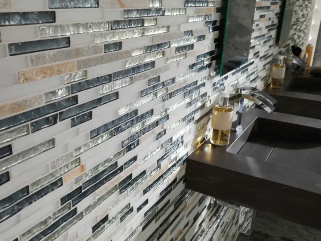 Mozaic: Decorarea Spațiilor cu Plăcuțe Mici ce Creează Mari Impresii Mozaic: Decorarea Spațiilor cu Plăcuțe Mici ce Creează Mari Impresii