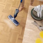 Întreținerea Parchetului Triplustratificat: Ghidul Complet pentru o Podea Impecabilă An de An