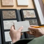 Ghid Complet pentru Alegerea și Montarea Pietrei Decorative: Tot Ce Trebuie să Știi în 2025