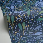 Tapet vinil albastru indigo cu frunziș botanic multicolor, Green Life Joy Caselio, 53 cm x 10.05 m